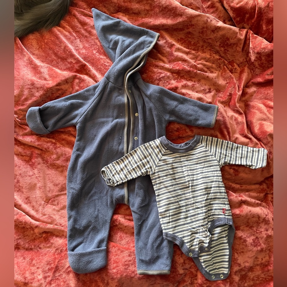 Zutano 6 month outdoor bodysuit